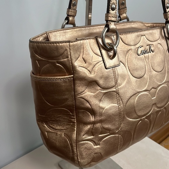 Coach Embossed Gold Purse - Picture 16 of 16